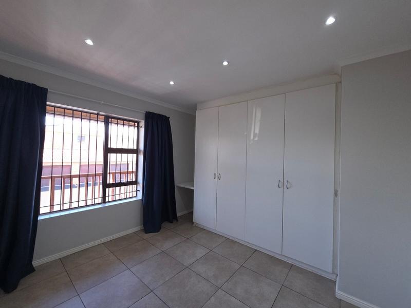 2 Bedroom Property for Sale in Sonstraal Heights Western Cape
